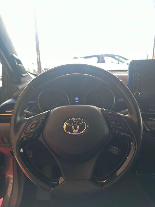 TOYOTA C-HR 2.0 Hybrid E-CVT Trend