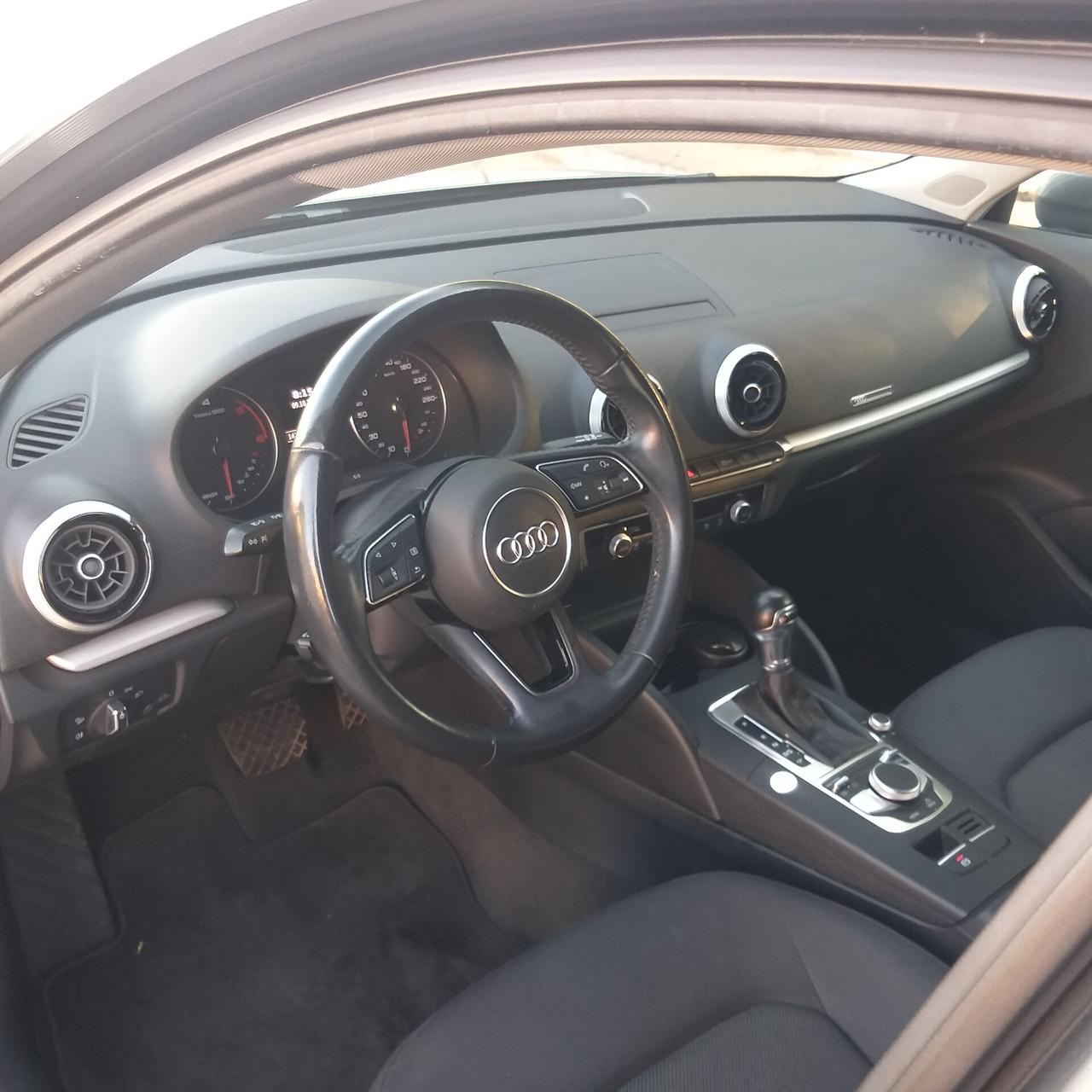 Audi A3 SPB 35 TDI S tronic Business