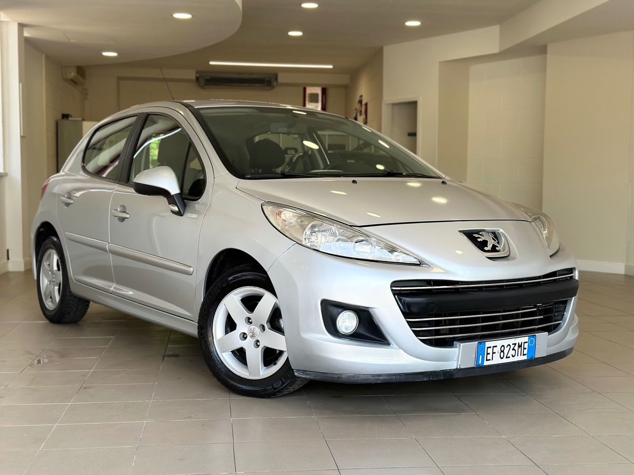 Peugeot 207 1.4 HDi 70CV 5p. Allure