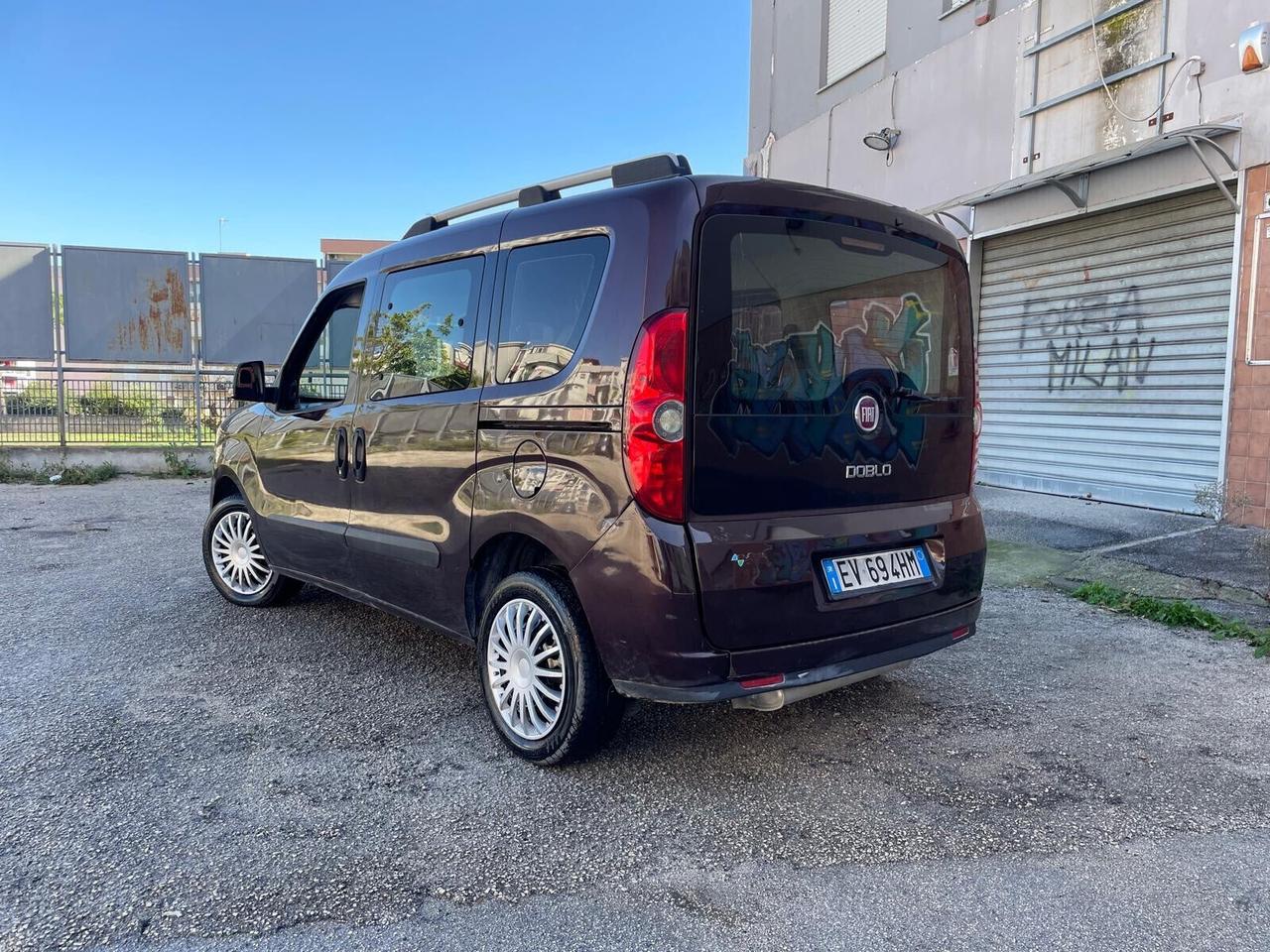 Fiat Doblo Restayling con Posti 1.4T-Jet TurboBenz/Metano Perfett