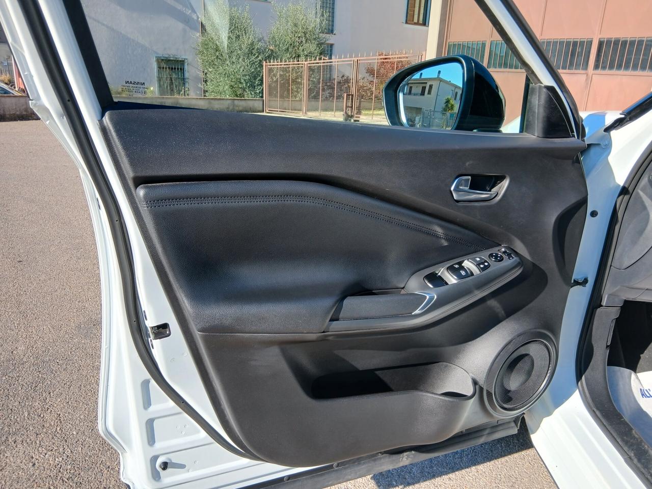 Nissan Juke 1.0 DIG-T 114 CV N-Connecta