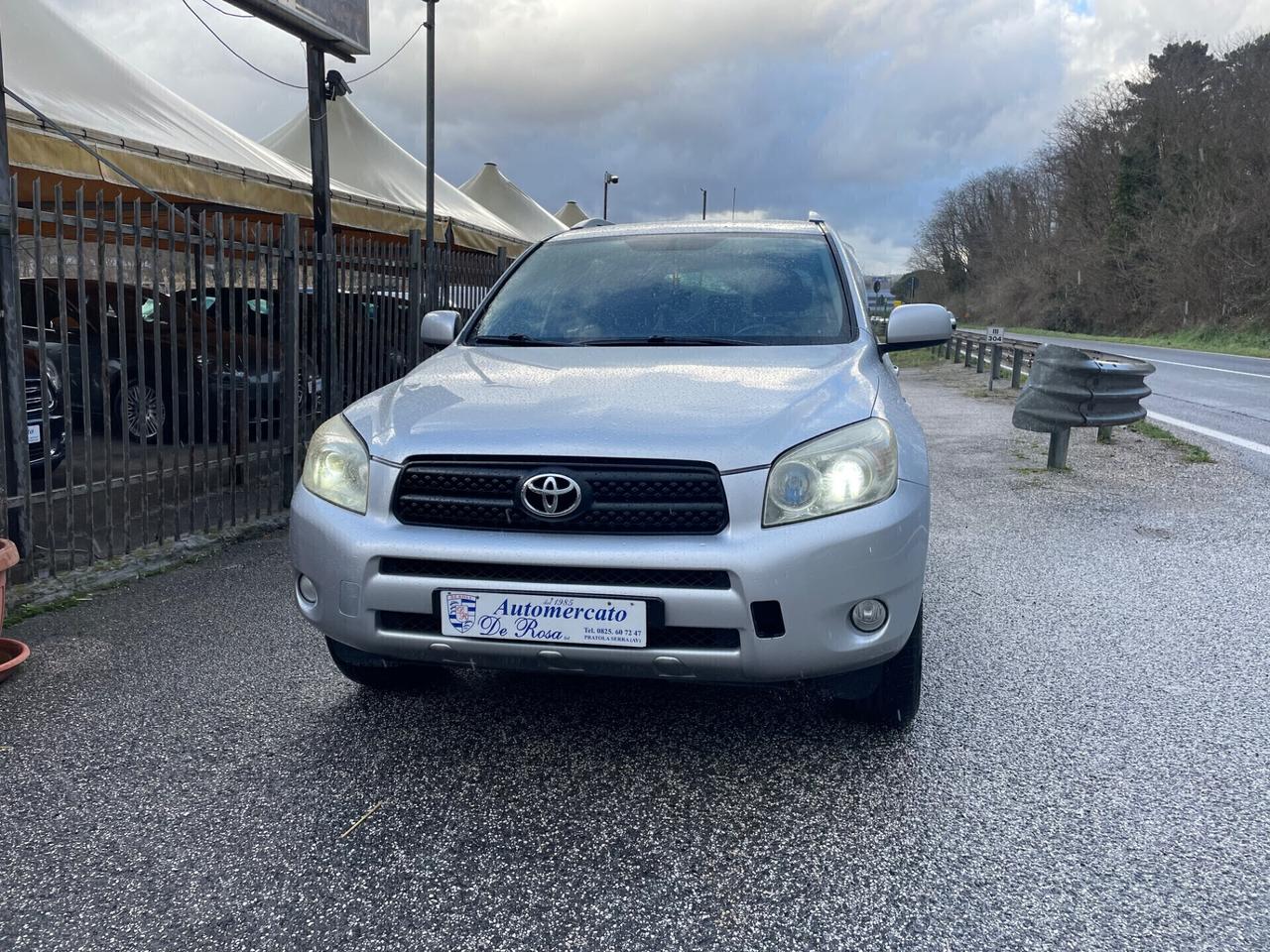 Toyota RAV 4 RAV4 2.2 D-4D 136 CV Luxury