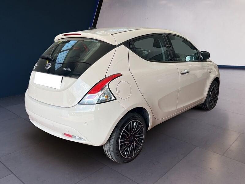 Lancia Ypsilon III 2021 1.0 firefly hybrid Gold s&s 70cv 5p.ti