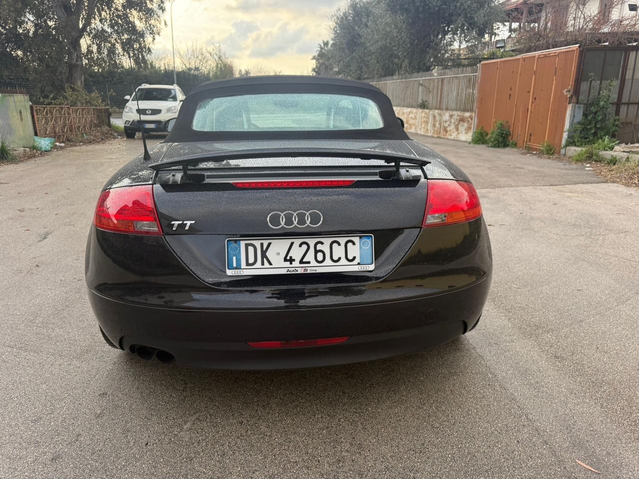 Audi TT Roadster 2.0 TFSI S tronic