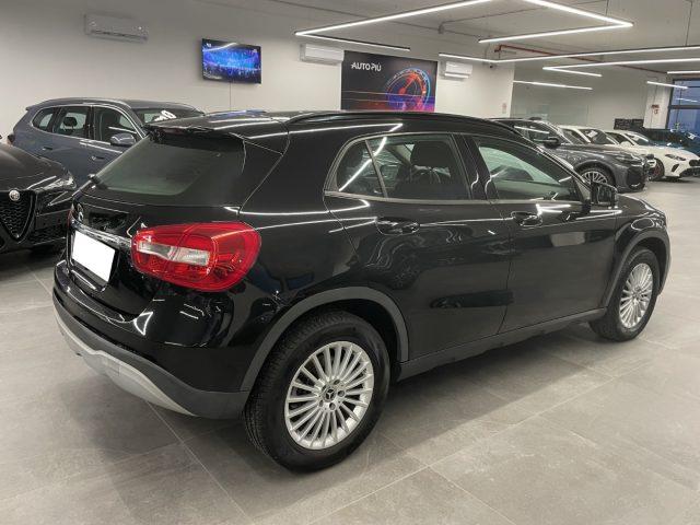 MERCEDES-BENZ GLA 180 1.5 d 110 CV Business