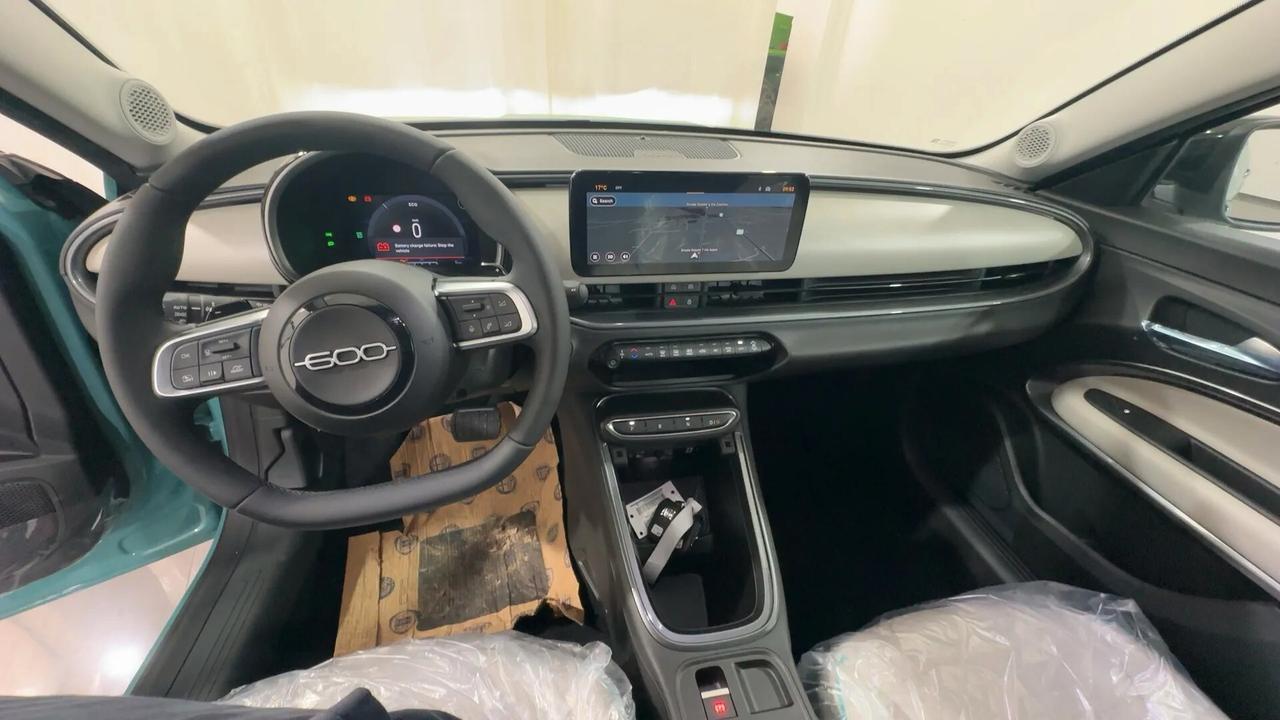 Fiat 600 Hybrid DCT MHEV La Prima '25 Km 0