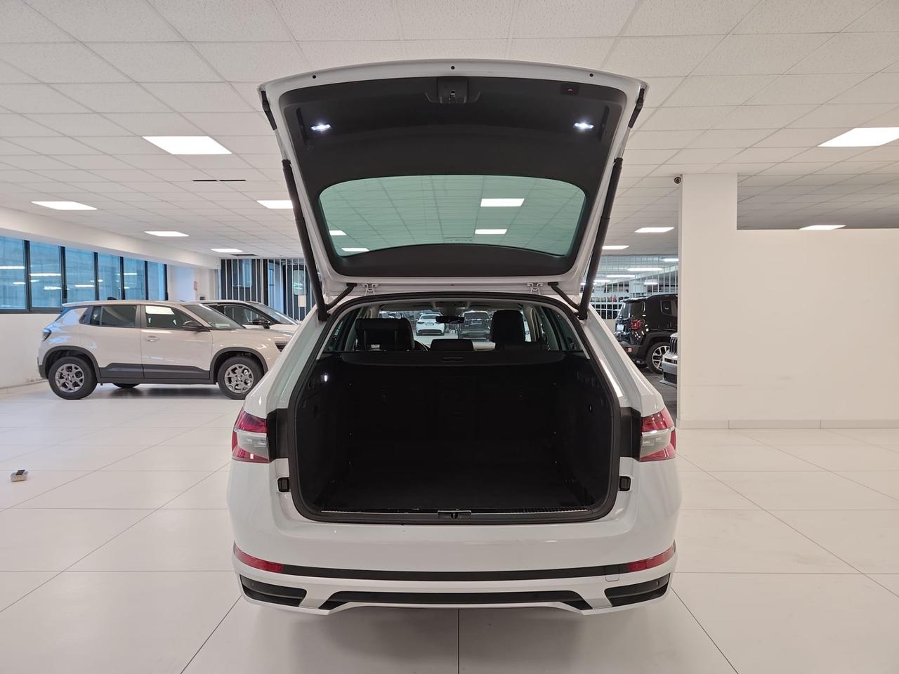 SKODA Superb Wagon 2.0 tdi Scout 4x4 190cv