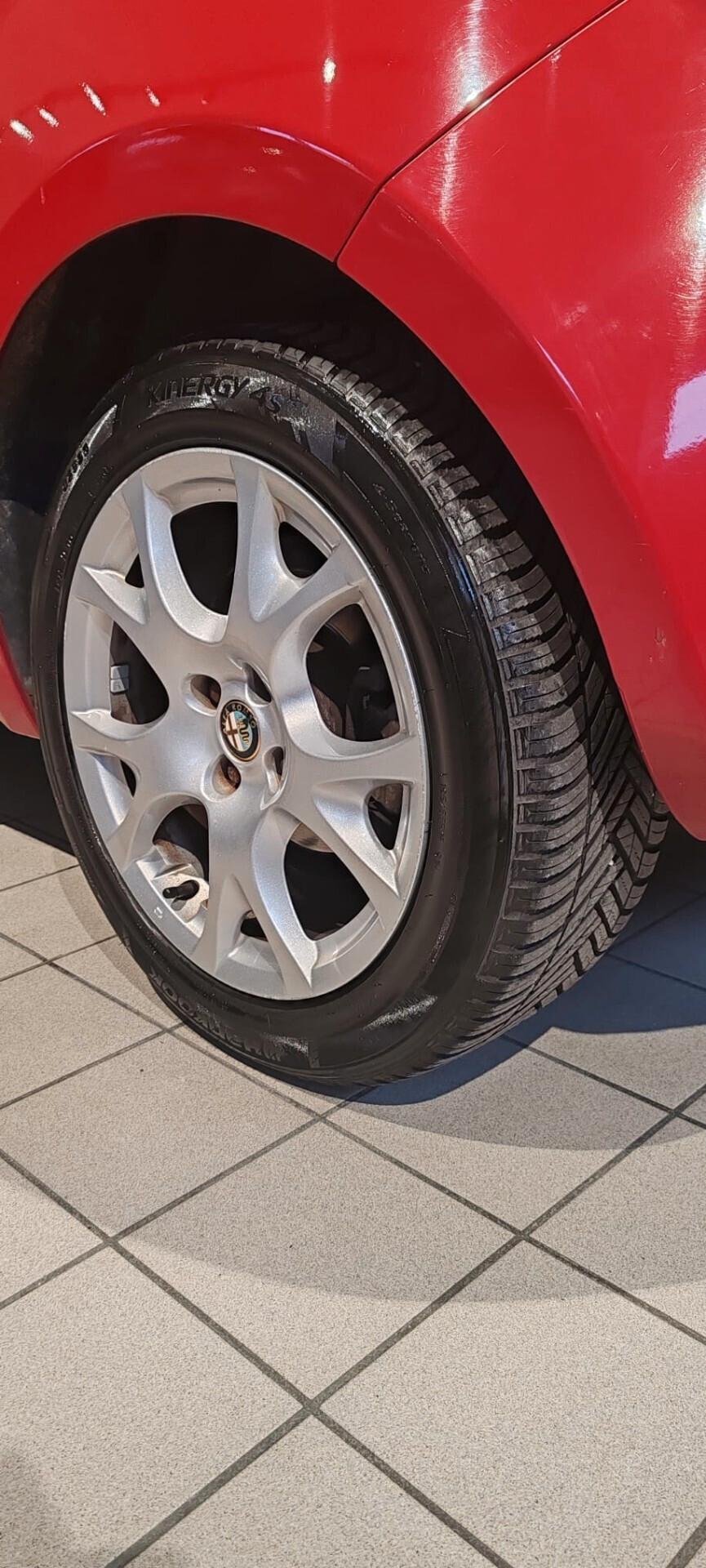 Alfa Romeo MiTo 1.4 105 CV M.air S&S Distinctive Sport Pack