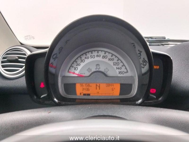 smart fortwo 1000 52 kW MHD coupé pure (TETTO PAN.)