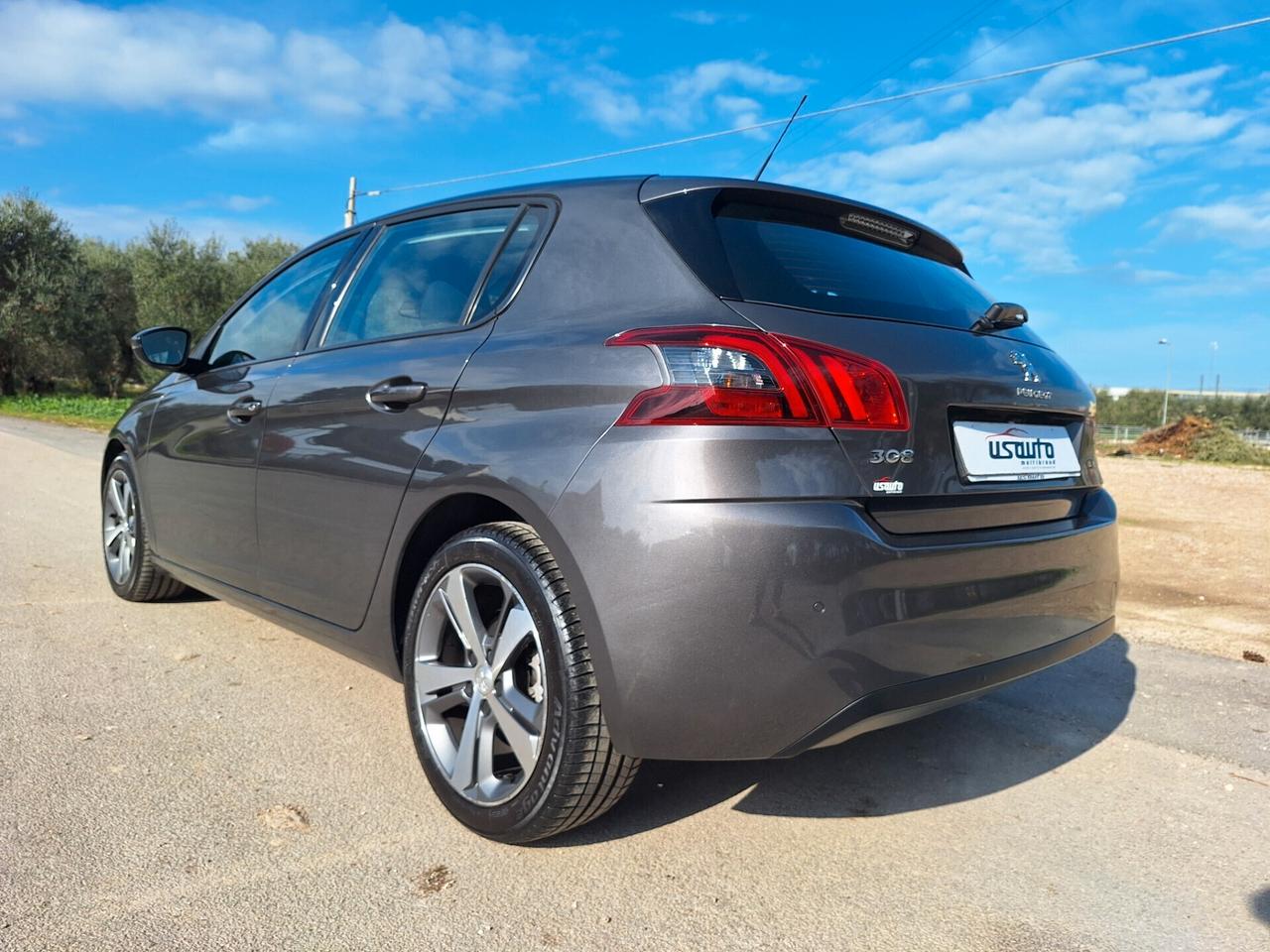 Peugeot 308 1.6HDi 120 cv BERLINA NAVI 2018 PERFETTA