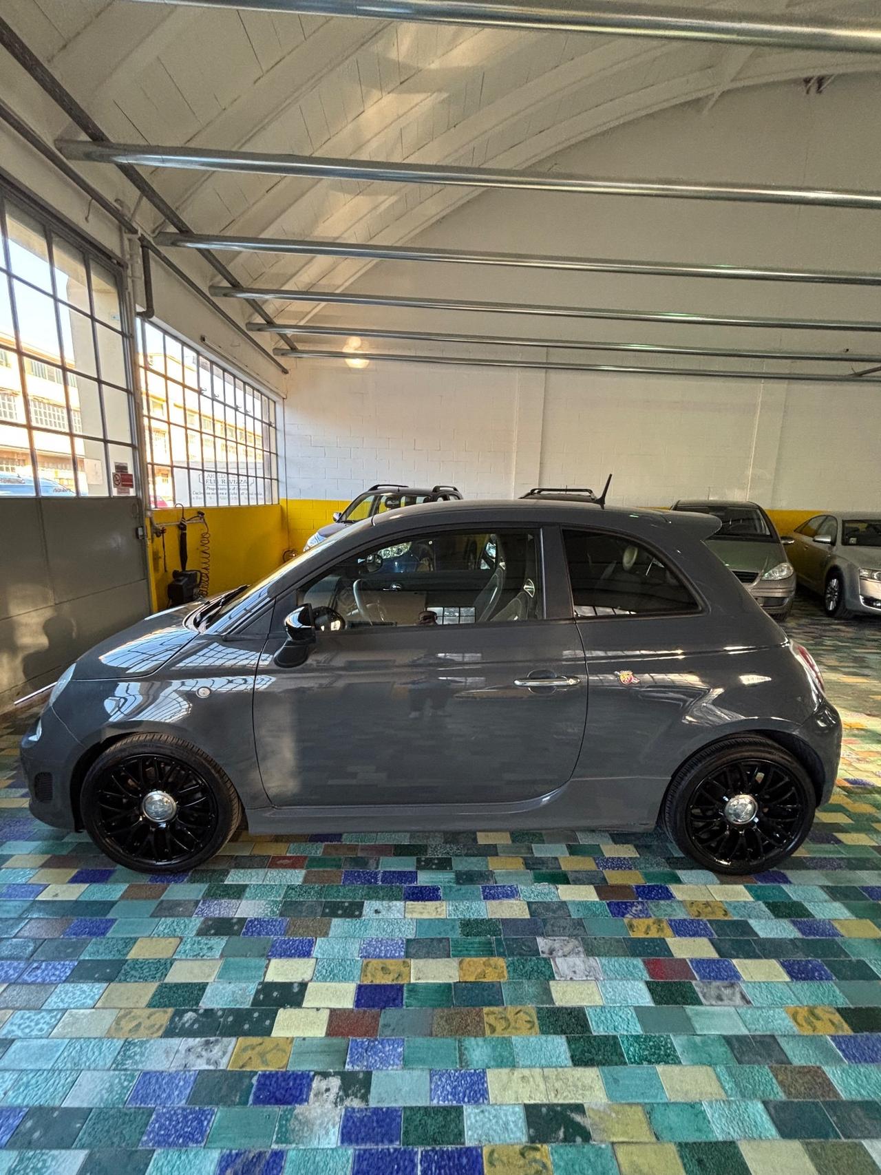 Abarth 595 1.4 Turbo T-Jet 135CV Custom