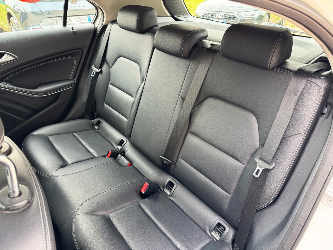 Mercedes A 180 Executive auto | CARPLAY+GARANZIA