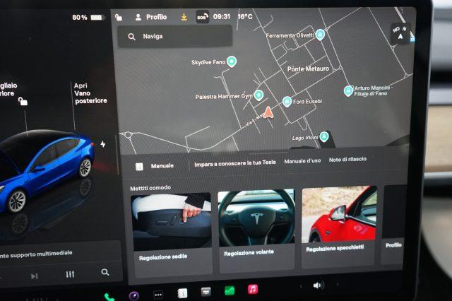 TESLA Model 3 Long Range Dual Motor AWD Guida Massimo Potenziale