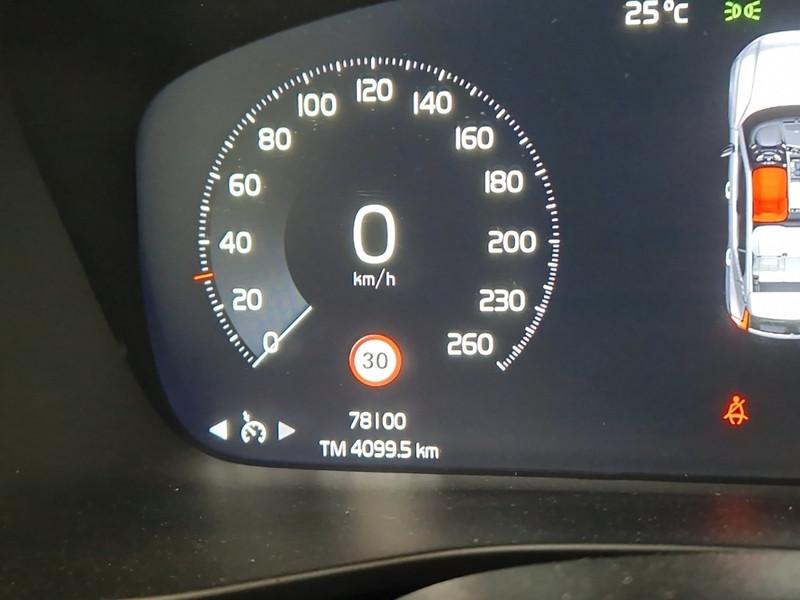 VOLVO XC40 T5 Twin Engine Geartronic Business Plus
