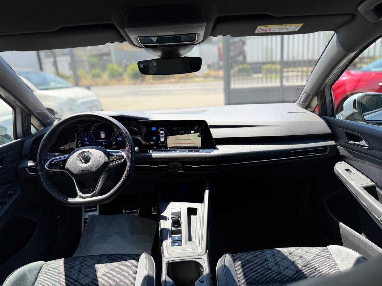 Volkswagen Golf 1.5 eTSI 150 CV EVO ACT DSG R-Line