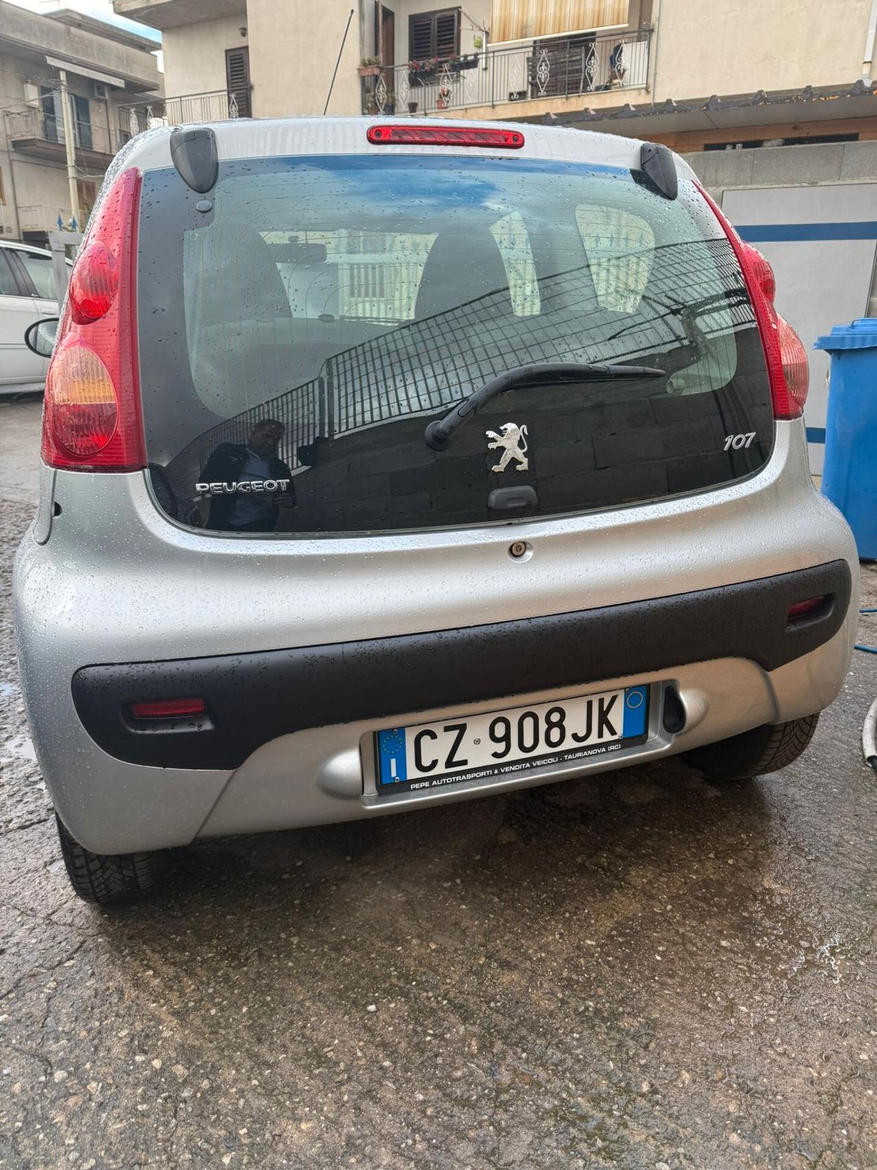 Peugeot 107 1.0 68CV 3p. Desir