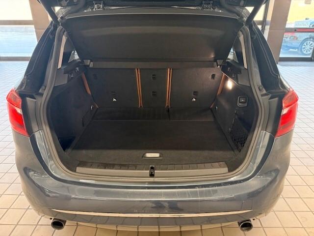 Bmw 2er Active Tourer 220d xDrive Luxury aut.