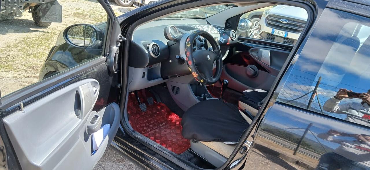 Peugeot 107 1.0 68CV 5p. Plaisir