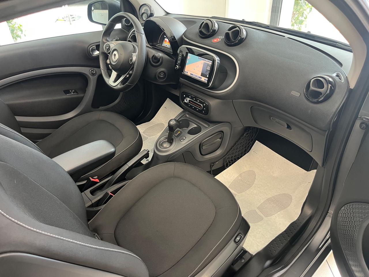Smart 90cv Turbo cabrio Led/navi IVA ESPOSTA!!