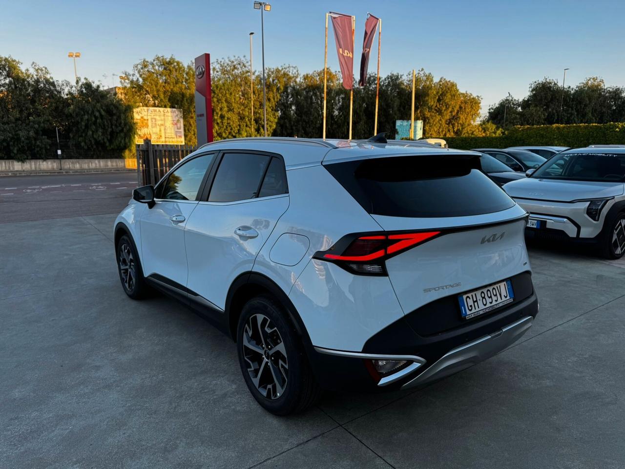 KIA SPORTAGE 1.6 HEV STYLE 2022 BENZINA/ELETTRICO