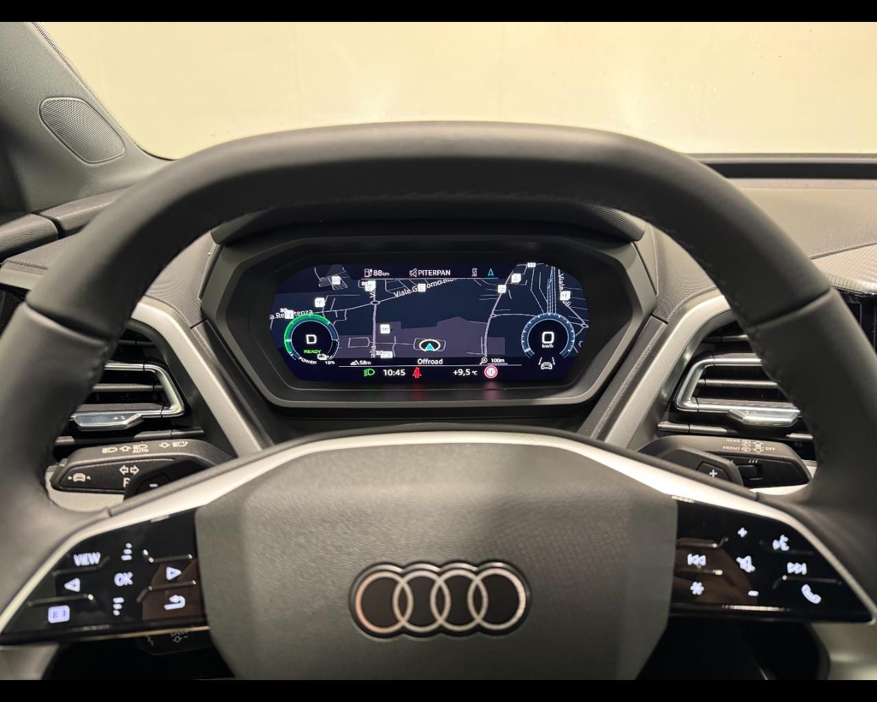 AUDI Q4 45 E-TRON BUSINESS ADVANCED