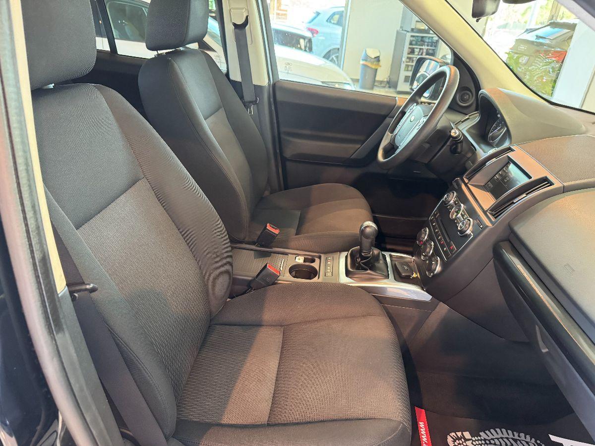 LAND ROVER Freelander 2.2 TD4 SE Black Edition