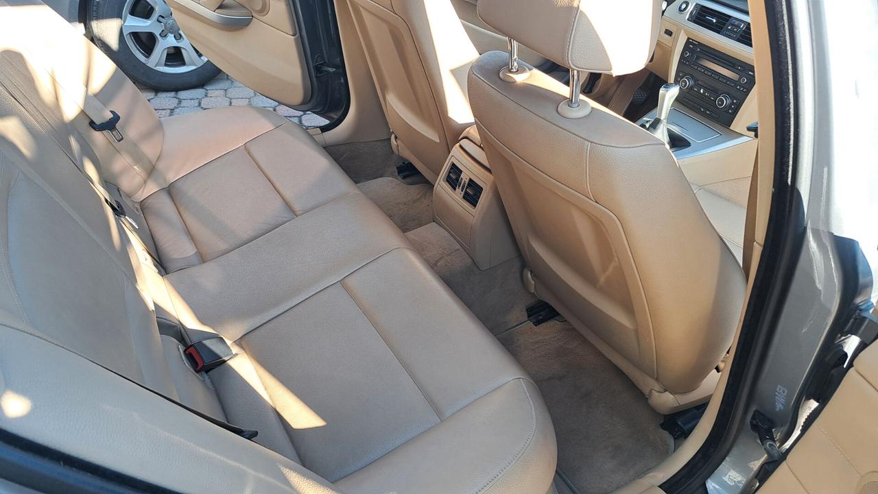 Bmw 320 320d cat xDrive Touring Futura 4x4