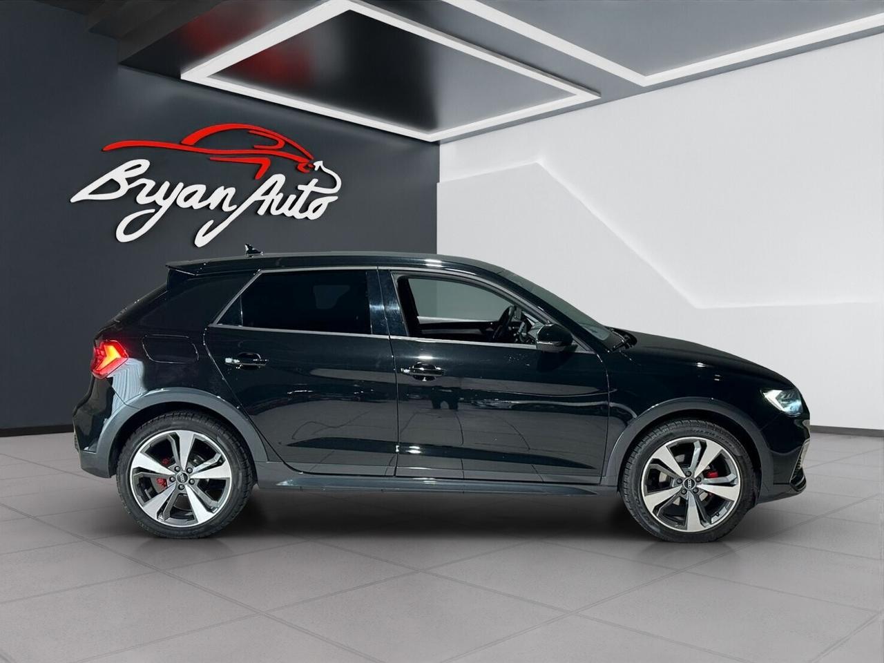 Audi A1 citycarver 1.5 35 TFSI S tronic Identity Contrast