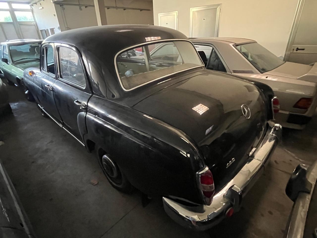 Mercedes benz 180 Ponton Bauletto SENZA MOTORE