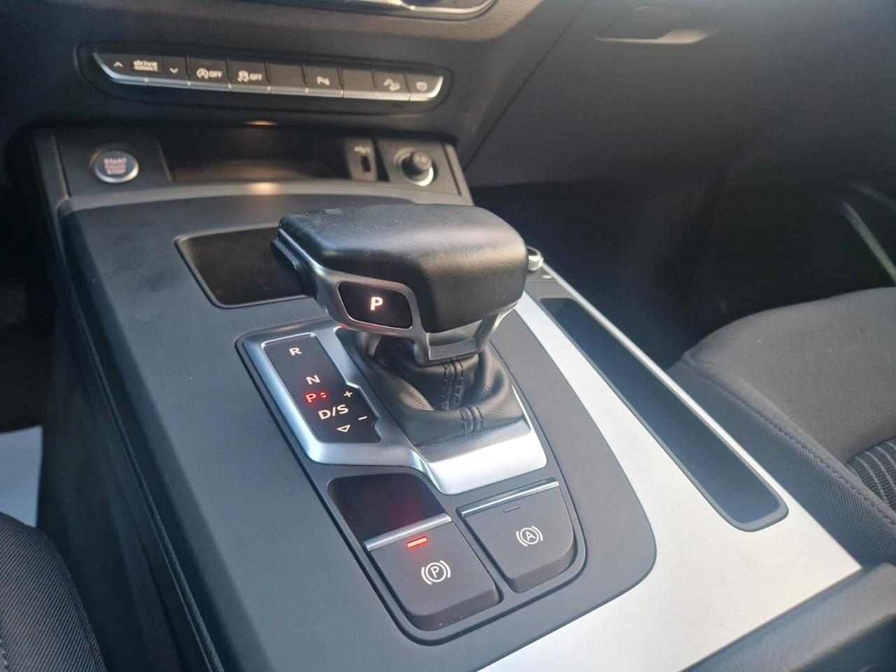 Audi Q5 35 TDI S tronic Business