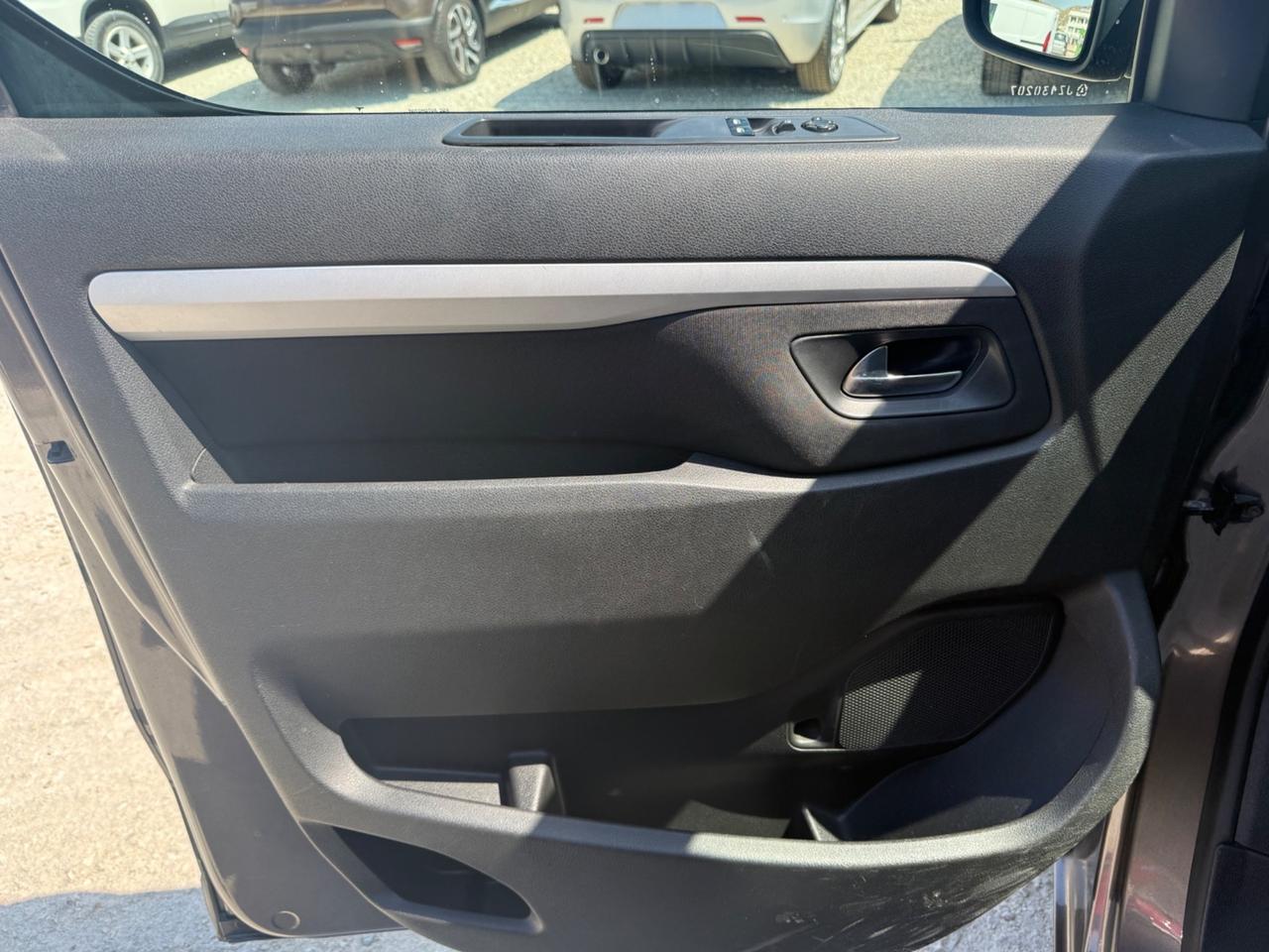Citroen Spacetourer BlueHDi 150 M Shine 9 posti
