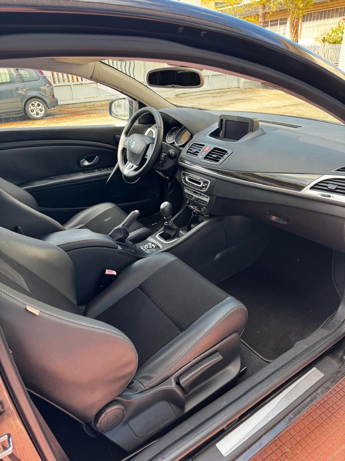 Renault Megane Mégane Coupé 1.9 dCi 130CV Dynamique
