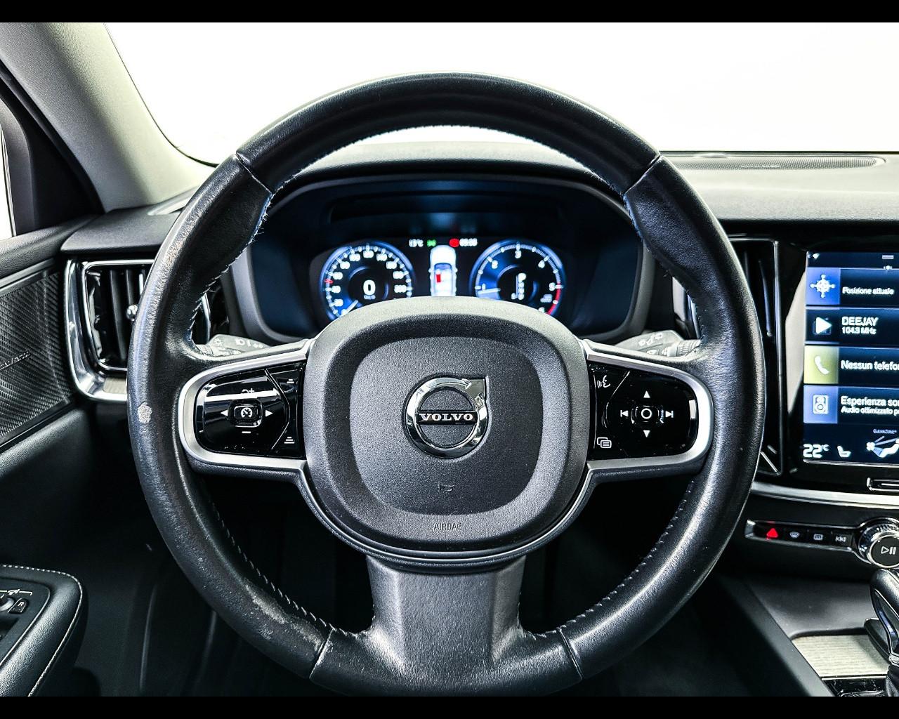 VOLVO V60 (2018-->) - V60 D4 Geartronic Inscription