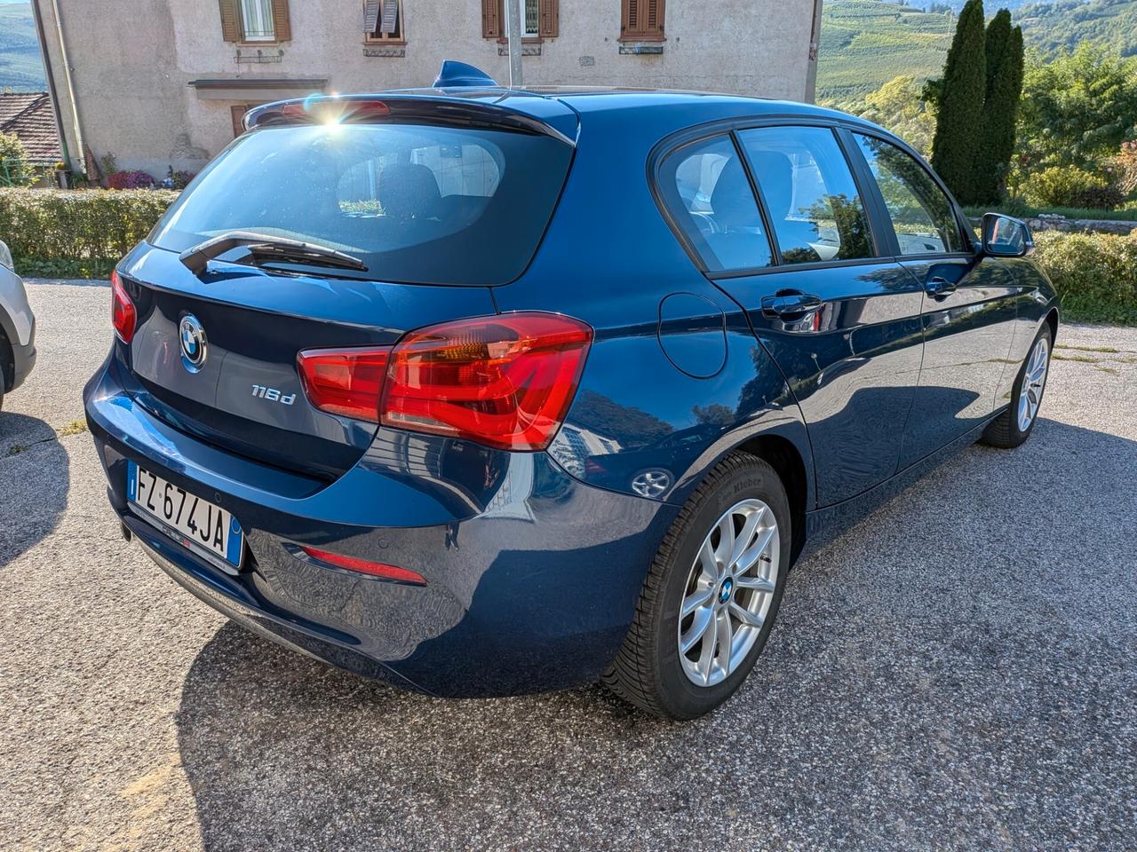 BMW F20 116D Steptronic 116CV