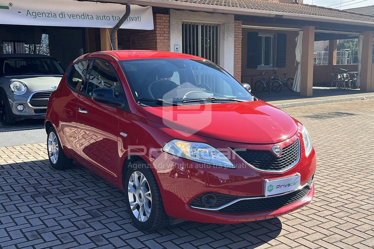 LANCIA Ypsilon 1.2 69 CV 5 porte Gold