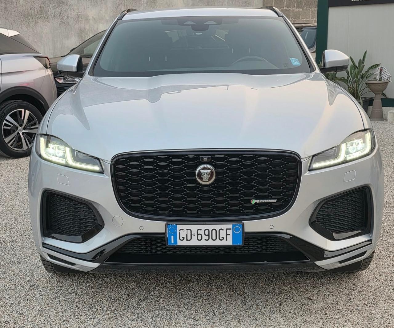 Jaguar F-Pace 2.0 D 204 CV AWD aut. R-Dynamic HSE