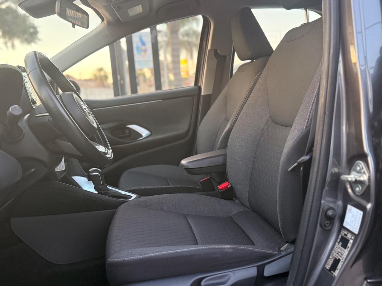 Toyota Yaris 1.5 Hybrid 115cv automatica