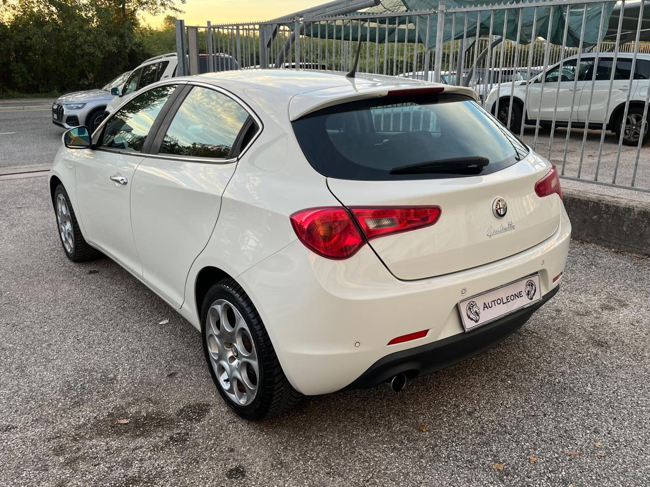 Alfa Romeo Giulietta 1.4 Turbo 120 cv Distinctive ok neopatenti