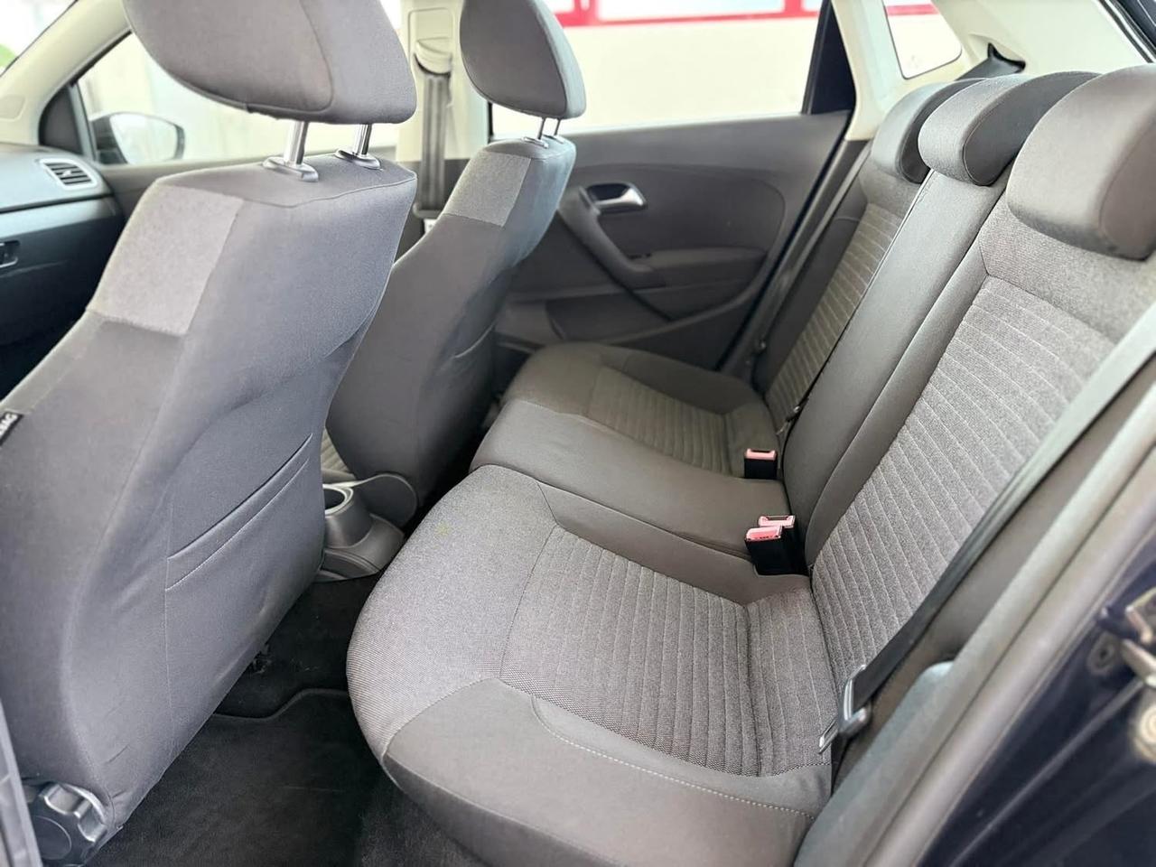 Volkswagen Polo 1.2 TDI 75cv Comfortline 2013