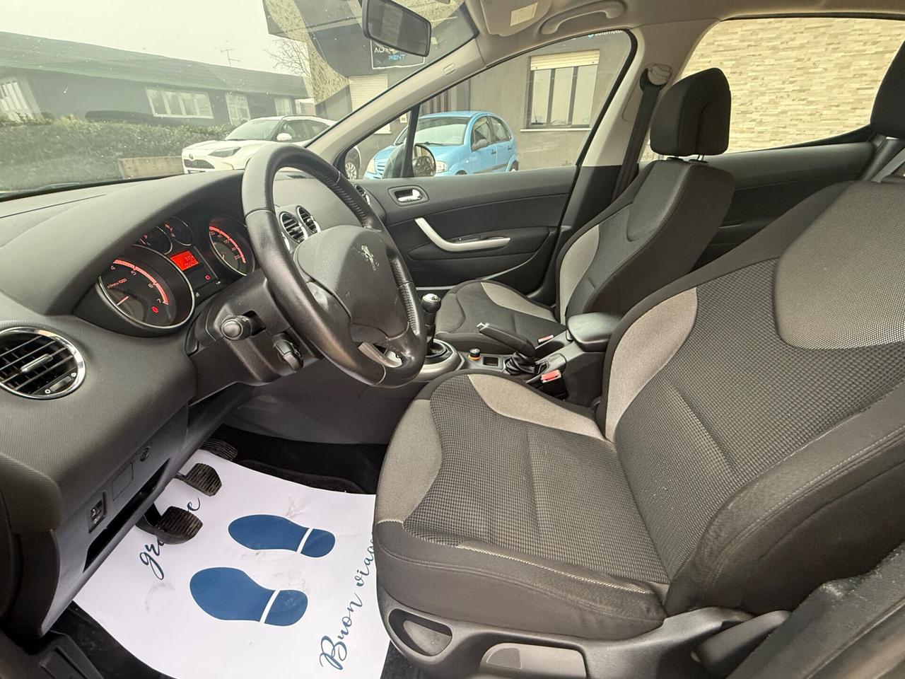 Peugeot 308 1.6 VTi 120CV 5p. 65.000KM