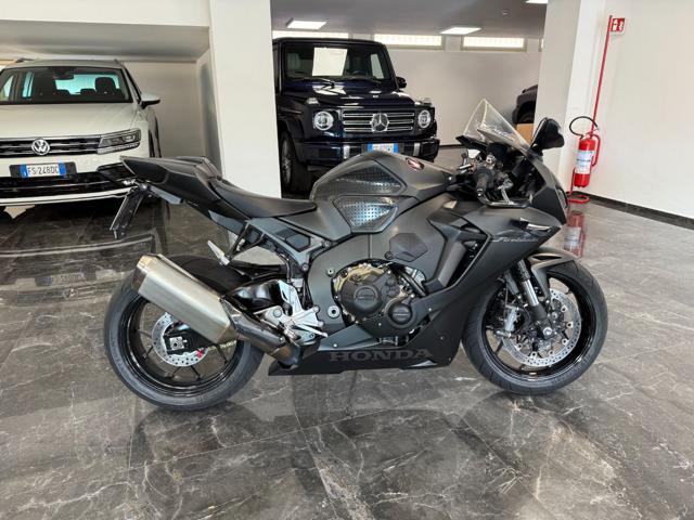 HONDA CBR 1000 RR Fireblade