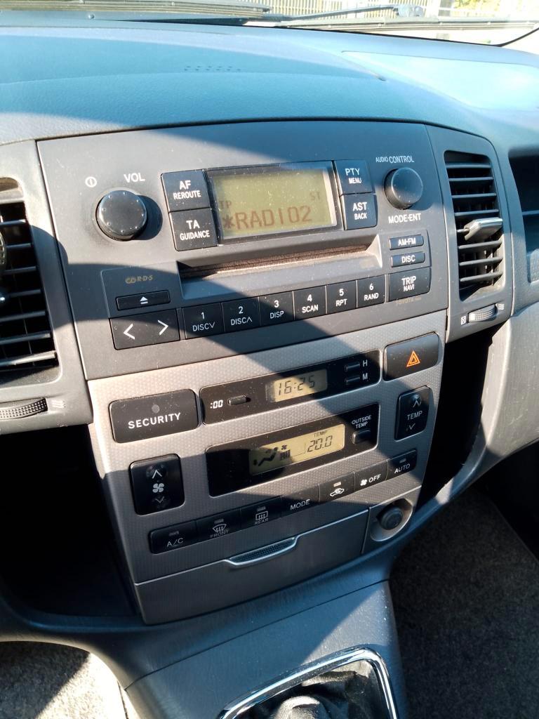 Toyota Corolla Verso 1.6 vvt-i
