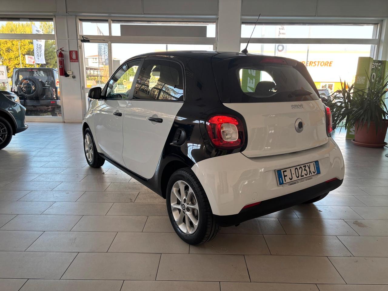 Smart ForFour 70 1.0 twinamic Youngster