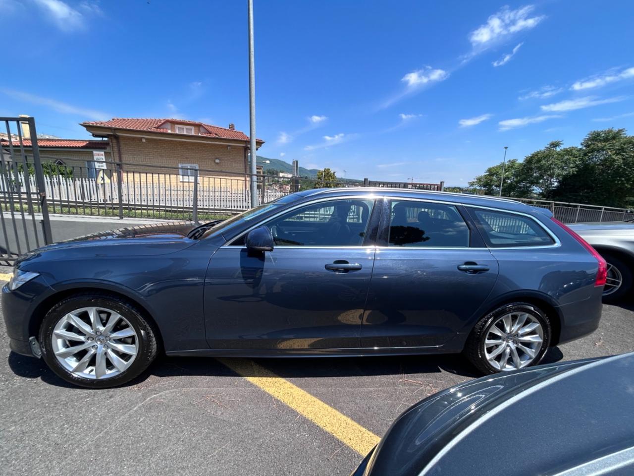 Volvo V90 D4 Geartronic Momentum