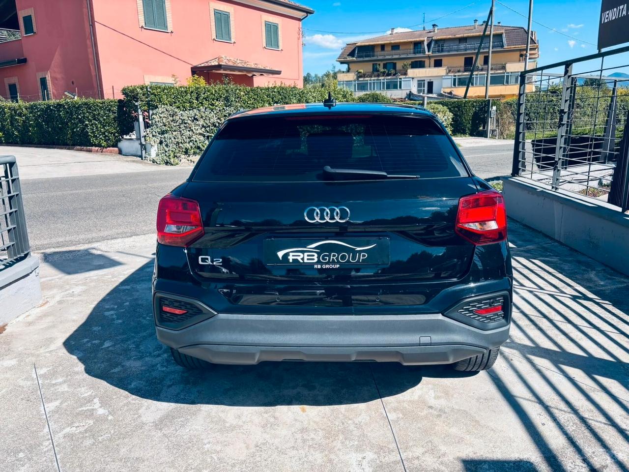 Audi Q2 30 TDI S tronic Identity Black