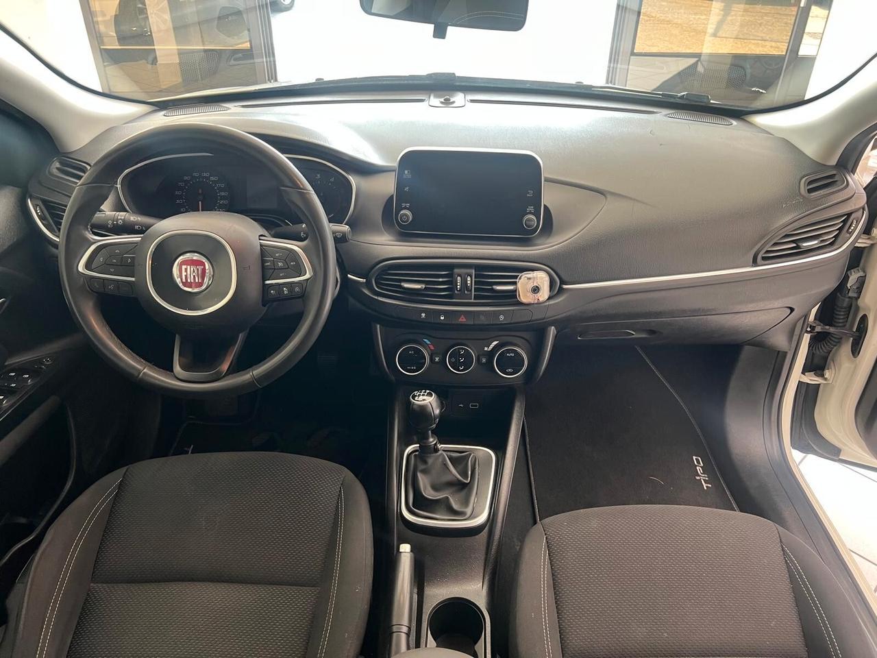 Fiat Tipo 1.6 Mjt S&S DCT SW Lounge
