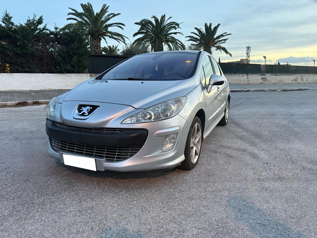 Peugeot 308 1.6 HDi 110CV 5p. Féline (5 Marce)