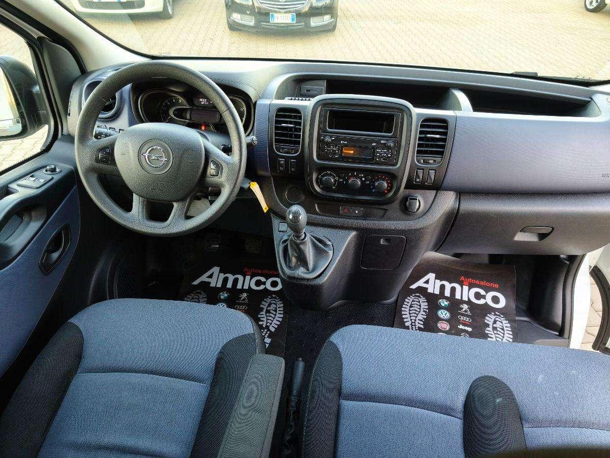 Opel Vivaro 9 Posti Passo Lungo + Gancio Traino