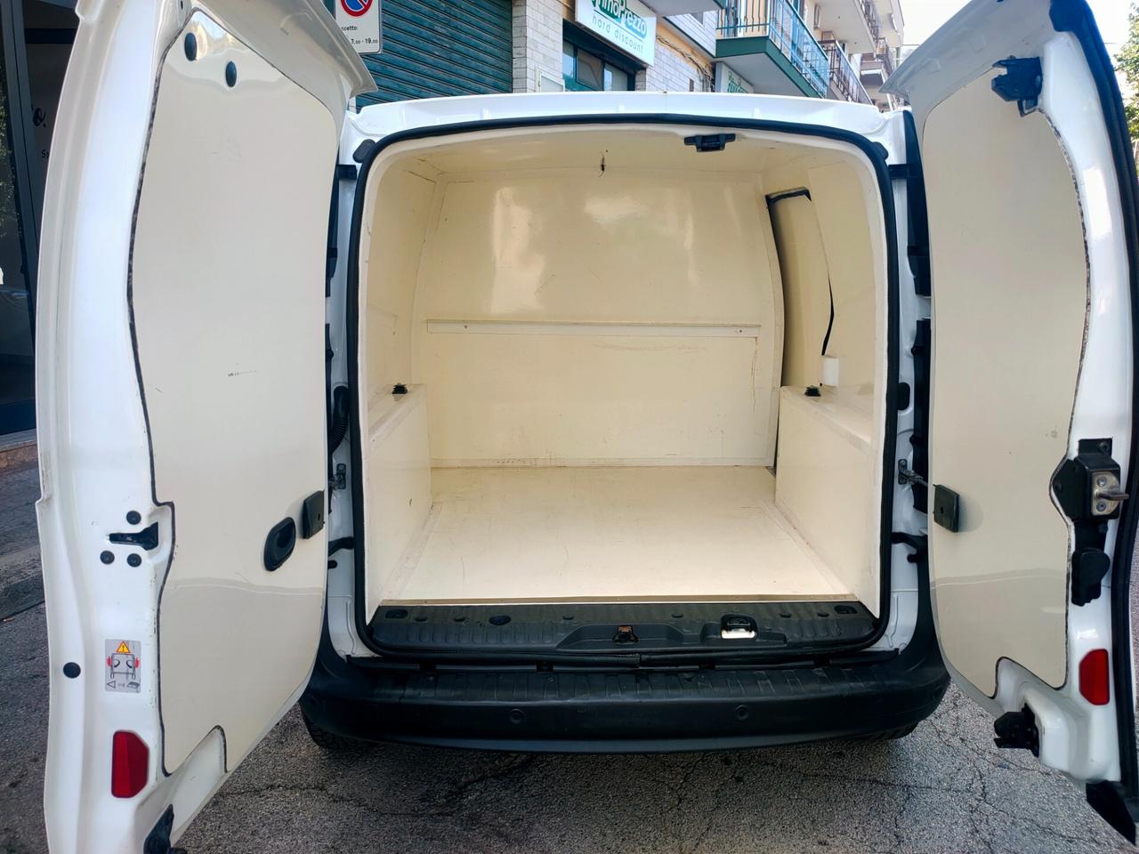 Renault Kangoo 1.5 dCi 90CV 5 porte Stop & Start Extrem N1