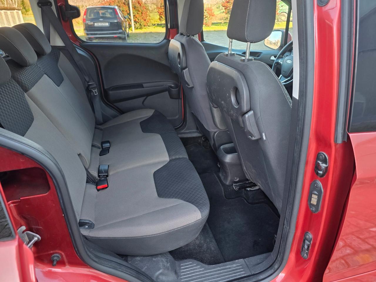 Ford Tourneo Courier 1.6 TDCI 95 CV Plus